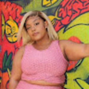 Meet your Posher, Abigail